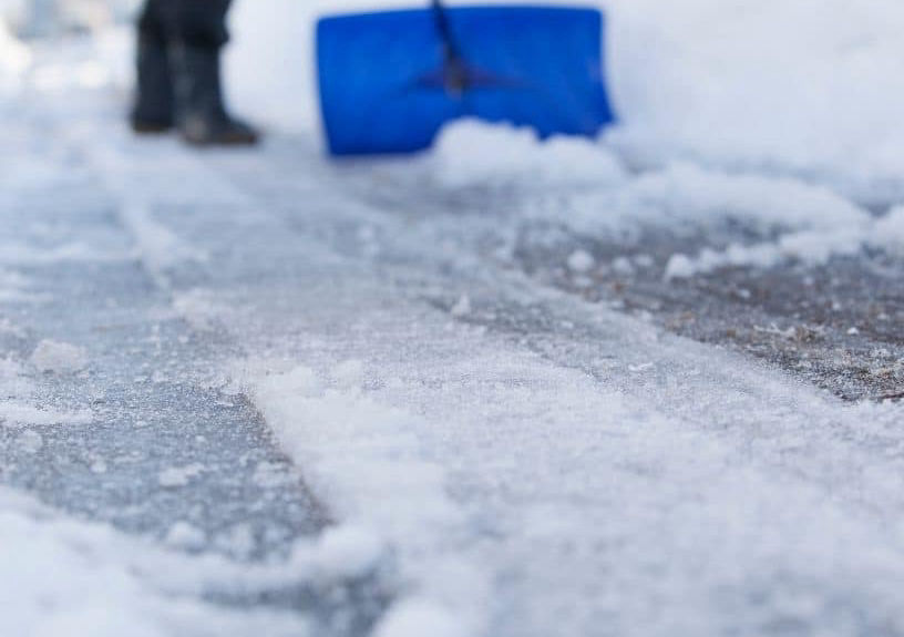 Ice Removal and Driveway Shovelling
